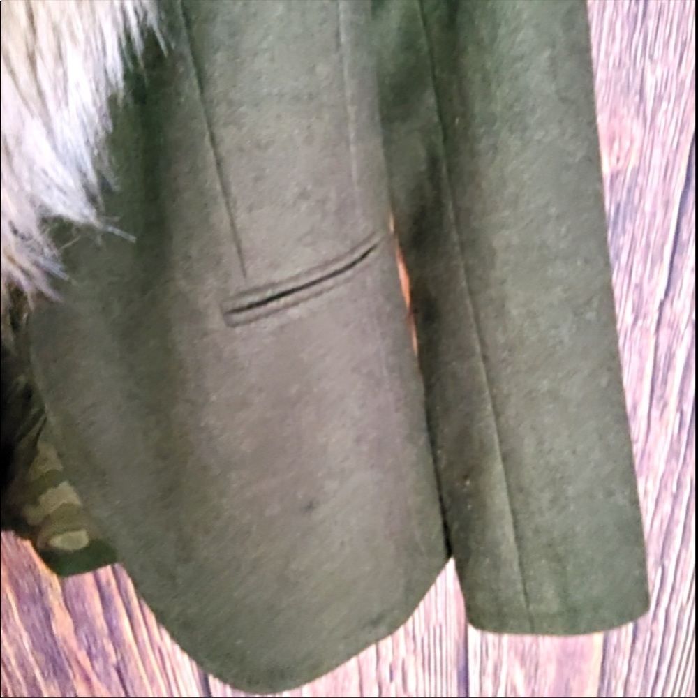 💚 Ann Taylor LOFT Green Wool Jacket Fur Collar - Picture 4 of 8